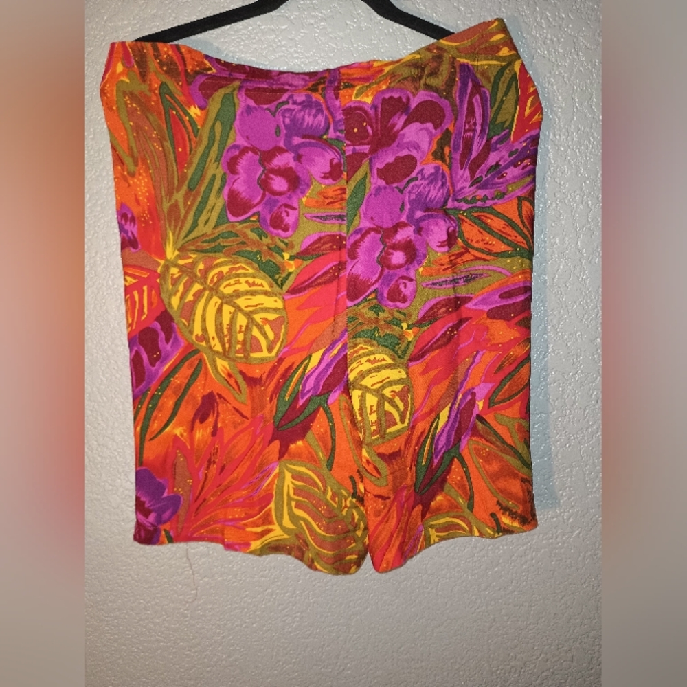 Short Set - Picture 8 of 9